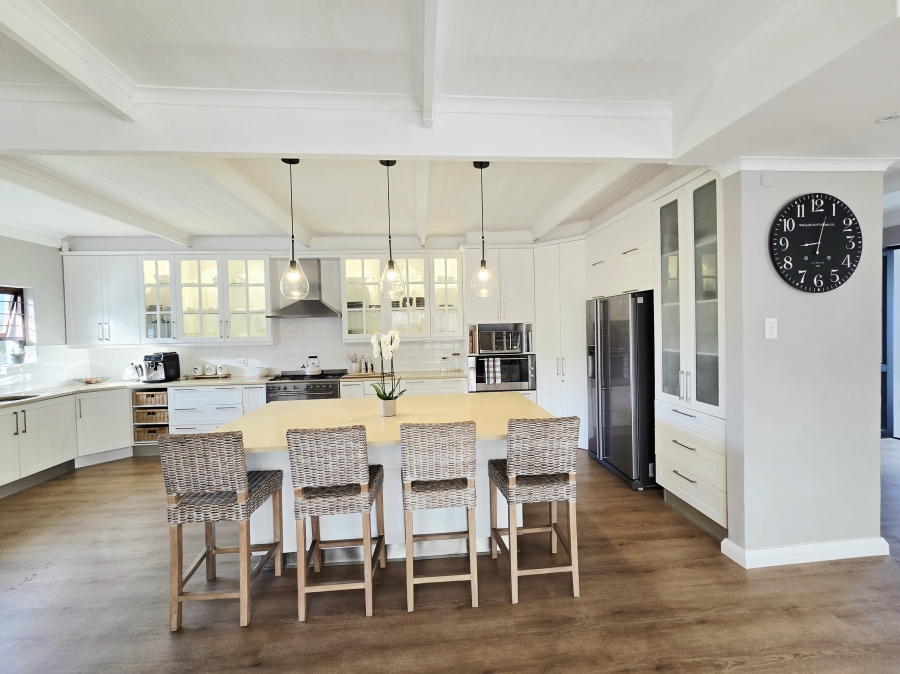 4 Bedroom Property for Sale in Bergsig Western Cape